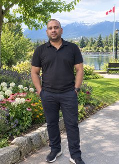 Canadian Bangladeshi - Male escort in Dhaka Photo 8 of 11