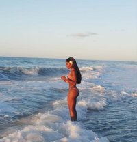 Canary - escort in Bali