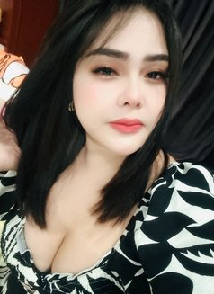 Canddy Cute - puta in Bangkok Photo 1 of 7