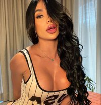 Candi professional massage with Big Top - Acompañantes transexual in Dubai