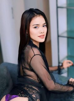 Candice - puta in Manila Photo 2 of 6