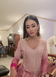 Candice - Transsexual escort in New Delhi Photo 7 of 11