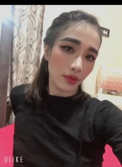 CANDII/Full Service/Anal/Petite/GFE - puta in Dubai Photo 2 of 13