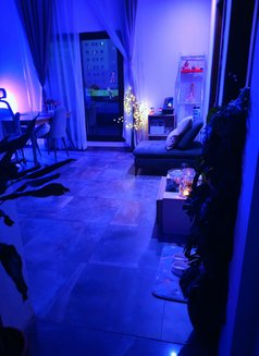 Zen Candy - Masajista in Al Manama Photo 5 of 8