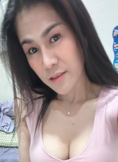 Candy - masseuse in Bangkok Photo 8 of 10