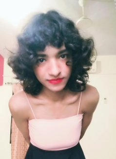 Candy - Transsexual escort in Pune Photo 2 of 2