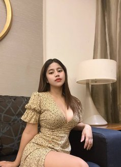 Candy - escort in Makati City Photo 10 of 10