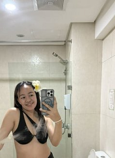 Candy - escort in Manila Photo 1 of 1