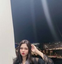 Bella - puta in Manila