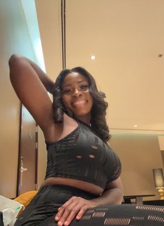 Candy - masseuse in Dubai Photo 2 of 6