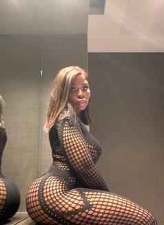 Candy - masseuse in Dubai Photo 6 of 6