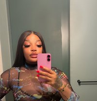 Candy Girl - Acompañante in Cape Town Photo 1 of 2