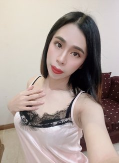 Candy Good Service - Acompañantes transexual in Al Manama Photo 1 of 5