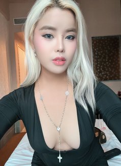 Candy kazhakstani party girl - puta in Hong Kong Photo 10 of 19