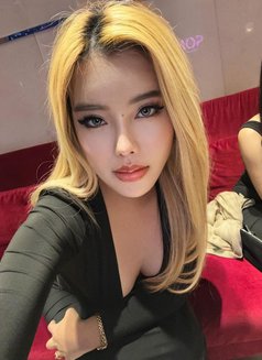 Candy kazhakstani party girl - puta in Hong Kong Photo 15 of 19