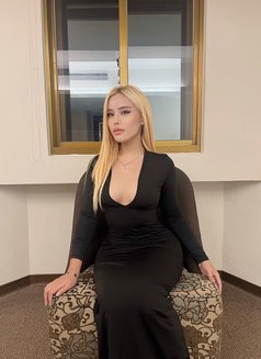 Candy kazhakstani party girl - puta in Hong Kong Photo 17 of 19