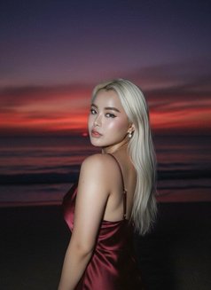 Candy kazhakstani party girl - puta in Hong Kong Photo 18 of 19