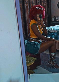 Candy - escort in Nairobi Photo 1 of 7