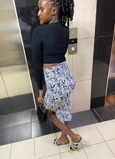 Candy - escort in Nairobi Photo 1 of 3