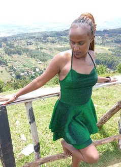 Candy - escort in Nairobi Photo 2 of 3