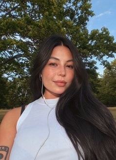 Candy LovE - masseuse in London Photo 28 of 29