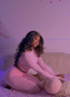 Candy - puta in Doha Photo 1 of 4