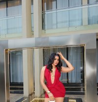 Candy - escort in Abuja Photo 2 of 4