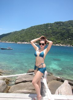 Candy’s - adult performer in Bangkok Photo 2 of 10