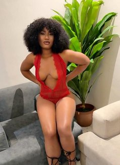 Candy - escort in Riyadh Photo 2 of 5