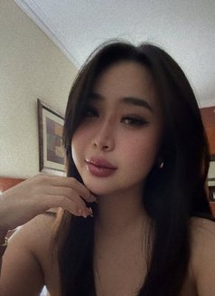 Candy - escort in Abu Dhabi Photo 4 of 4