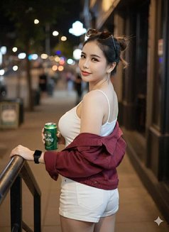 Nanny - escort in Ajmān Photo 3 of 4