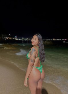 Candy - escort in Phuket Photo 2 of 6