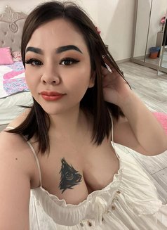 Candy - companion in Khobar Photo 2 of 5