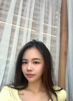 Candy - escort in Taipei Photo 1 of 8