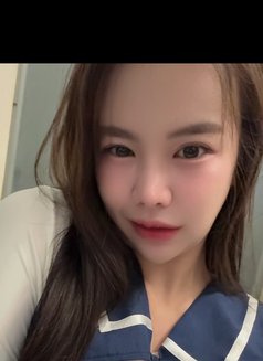 Candy - escort in Taipei Photo 6 of 8