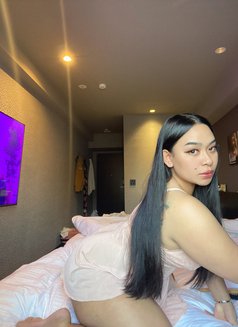 Candy - puta in Phuket Photo 14 of 14