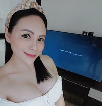 Candy - puta in Riyadh Photo 7 of 10