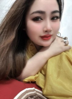 Candy - escort in Bangalore Photo 3 of 4