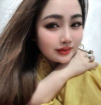 Candy - puta in Bangalore Photo 3 of 4