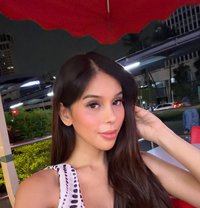 Candy21 - escort in Manila Photo 1 of 9