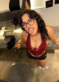 Cansu - escort in Riyadh Photo 1 of 9