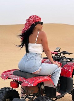 Cansu - Male escort in İstanbul Photo 7 of 12