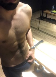 Canyoungboy - Male escort in İstanbul Photo 4 of 4