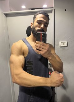 Cap Ahmed Elmsary - Male escort in Cairo Photo 8 of 13