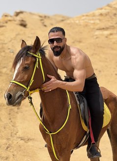 Cap Ahmed Elmsary - Male escort in Cairo Photo 9 of 13