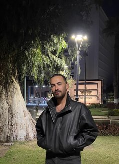 Cap Arabawy - Male escort in Cairo Photo 2 of 4