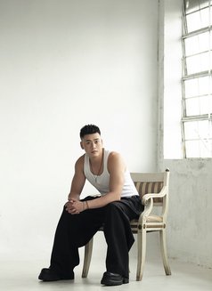 Capricornus Ng - Acompañantes masculino in Bangkok Photo 10 of 13