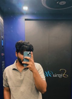 Captain - Male escort in Mumbai Photo 1 of 3
