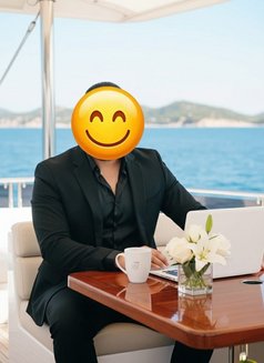 Captain Ashraf - Male escort in Cairo Photo 5 of 7