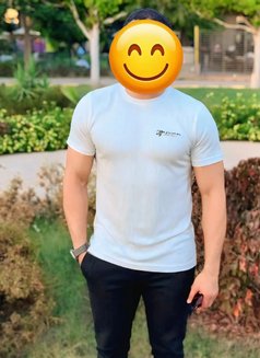 Captain Ashraf - Male escort in Cairo Photo 4 of 7